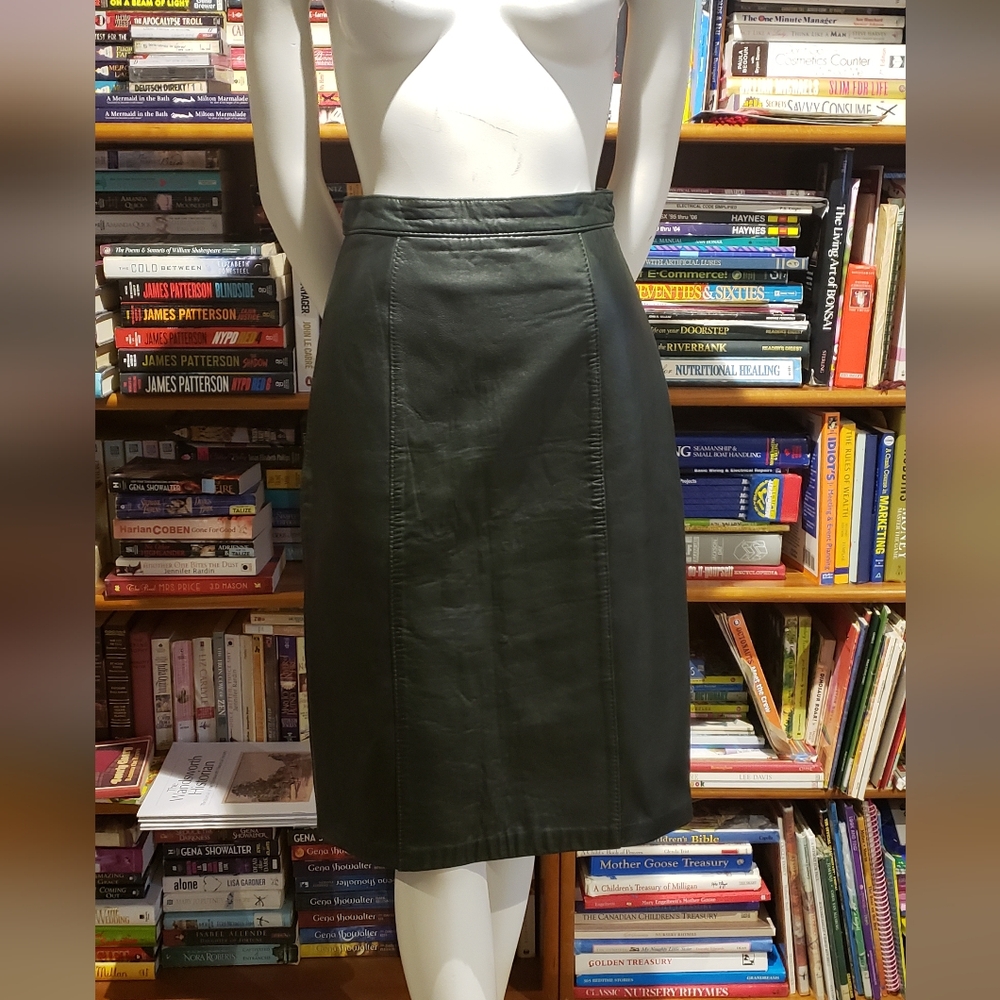 Y2K The Olde Hide House Elegant Green Leather Skirt